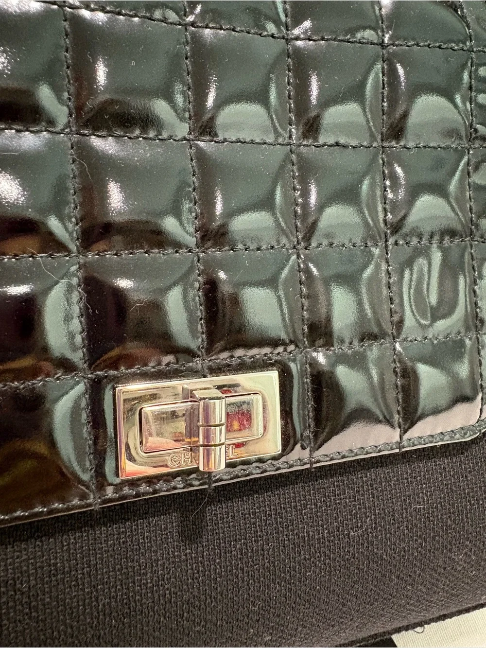 Authentic Chanel black Accordion Shoulder Bag w box duster and certificate